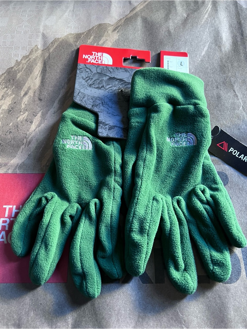NWT The North Face Women’s Frieselli Fleece Gloves